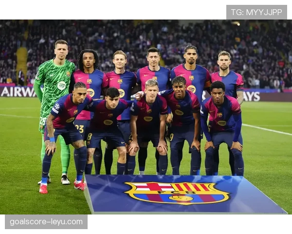 《足球巨星表现榜揭晓：赛季最佳球员热门人选闪耀登场》