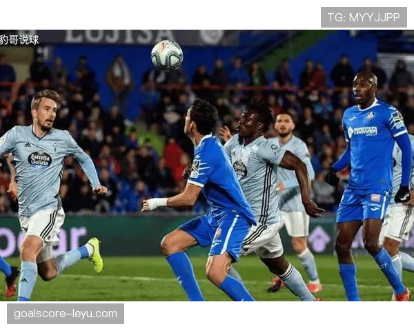 西甲新赛季揭幕战点燃战火,强队对决引爆球迷期待 西甲新赛季揭幕战点燃战火,强队对决引爆球迷期待