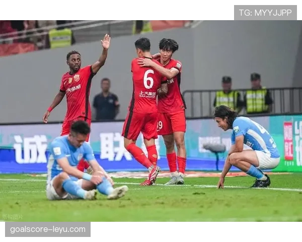 德甲转会市场回顾:重磅引援与新星崛起助推联赛竞争力跃升 德甲转会市场回顾:重磅引援与新星崛起助推联赛竞争力跃升