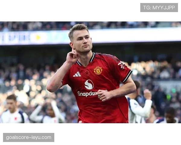 德里赫特战术适配性成关键：如何提升球队防守效率与阵型灵活性