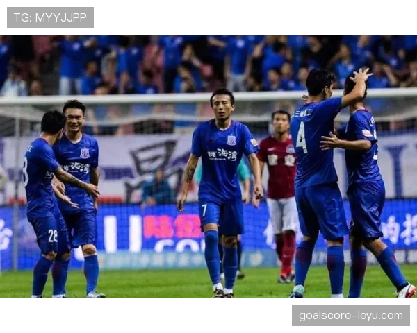 申花面对战术困境,阵容调整能否重拾豪门风采? 申花面对战术困境,阵容调整能否重拾豪门风采?