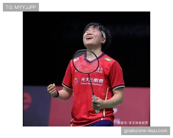 何冰娇训练背的包比我整月房租还贵，刷到照片那刻真想辞职